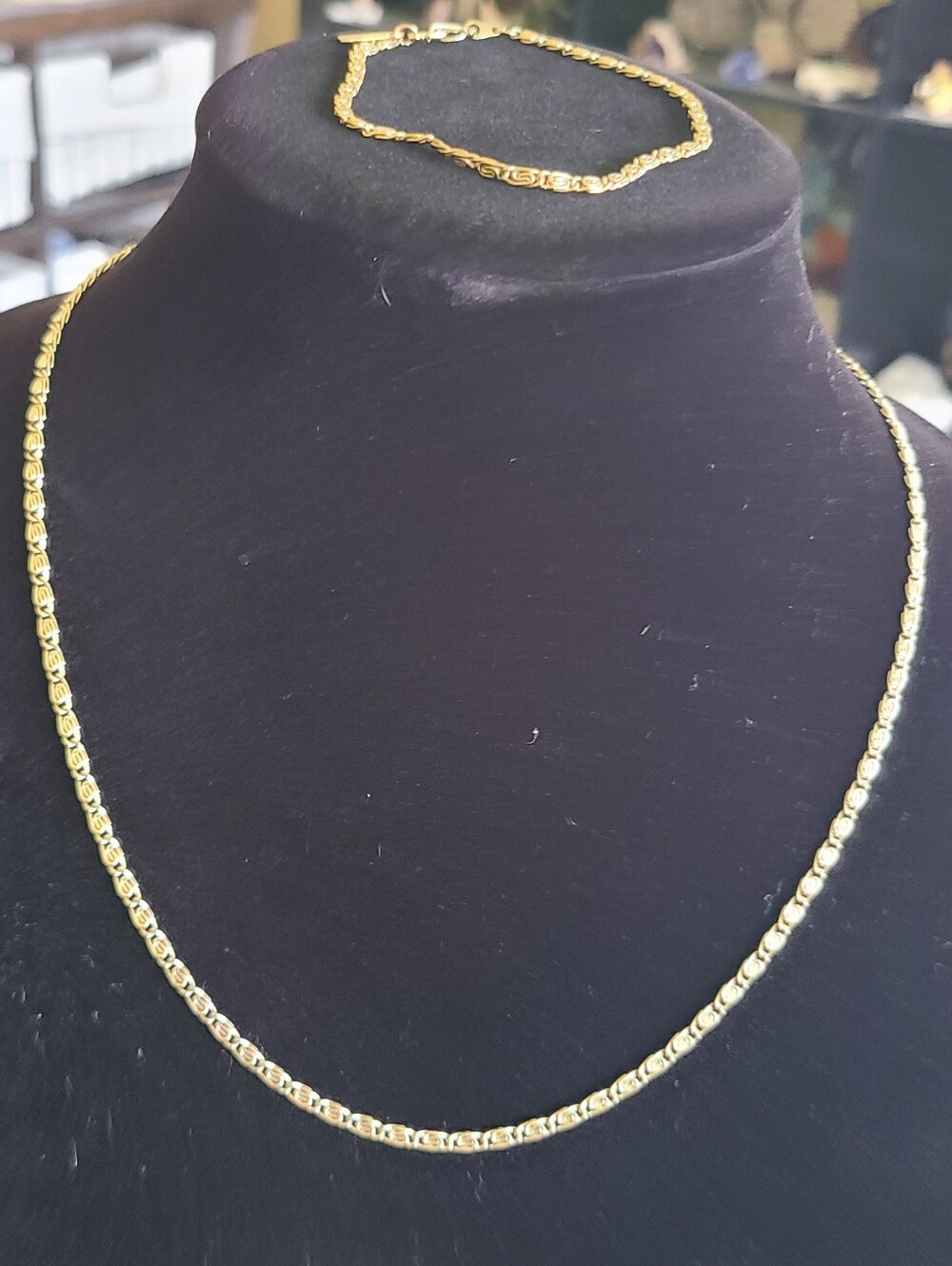 New 18Kt 20in Gold Plated scroll chain Necklace And Bracelet